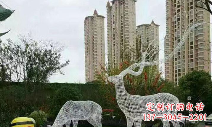 温州不锈钢镂空鹿雕塑精美纯粹的艺术之作