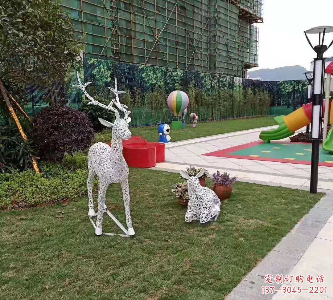 温州不锈钢梅花鹿雕塑点亮公园景观