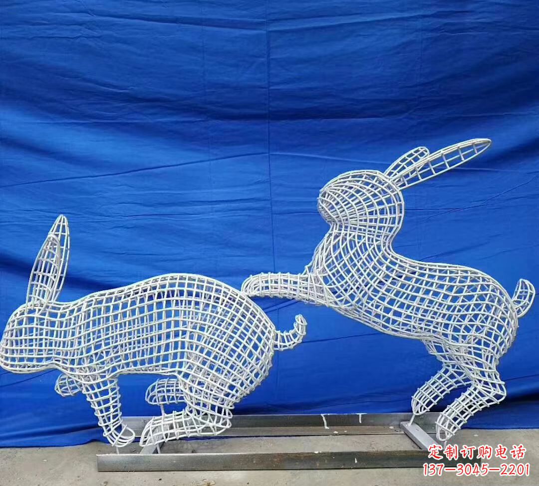 温州不锈钢镂空兔子精美雕塑展现可爱