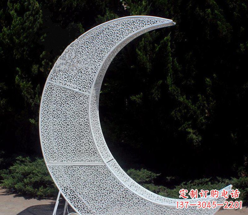 温州不锈钢镂空月亮公园雕塑浪漫而又神奇