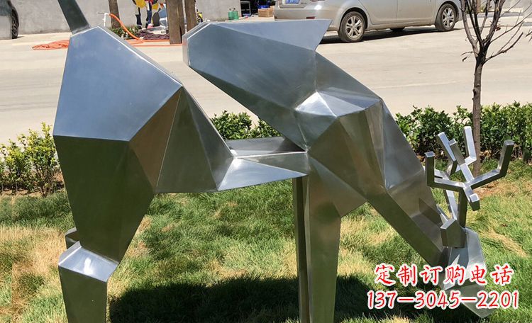 温州不锈钢梅花鹿吃草公园动物雕塑