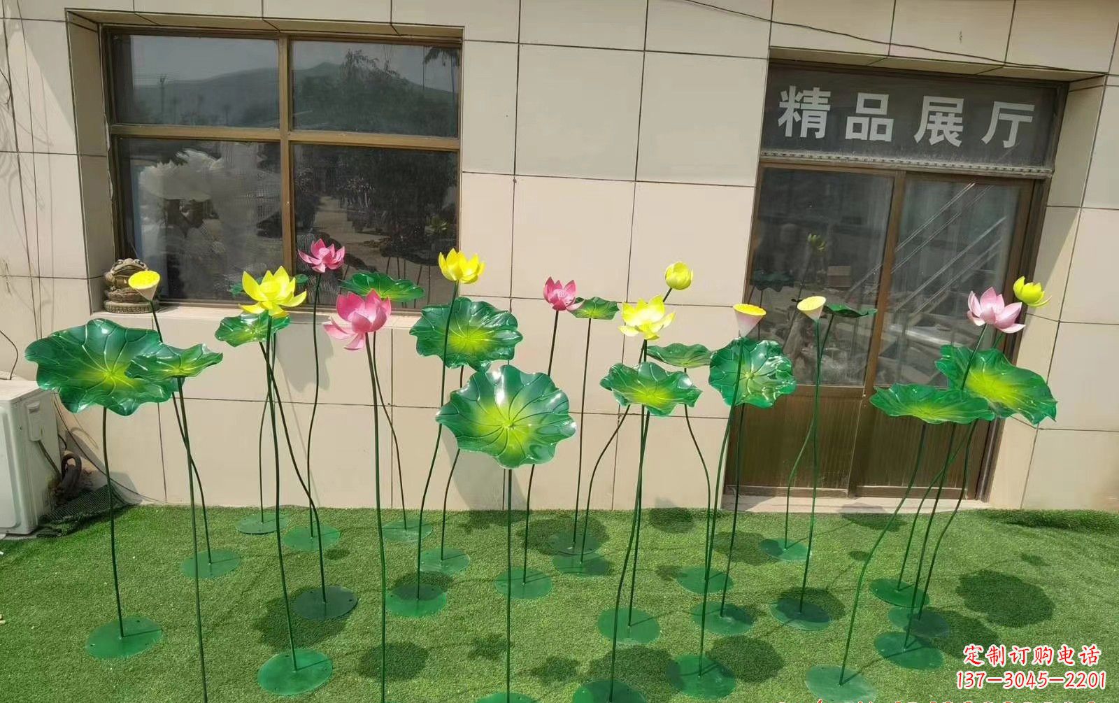 温州不锈钢荷花雕塑给景观增添美感
