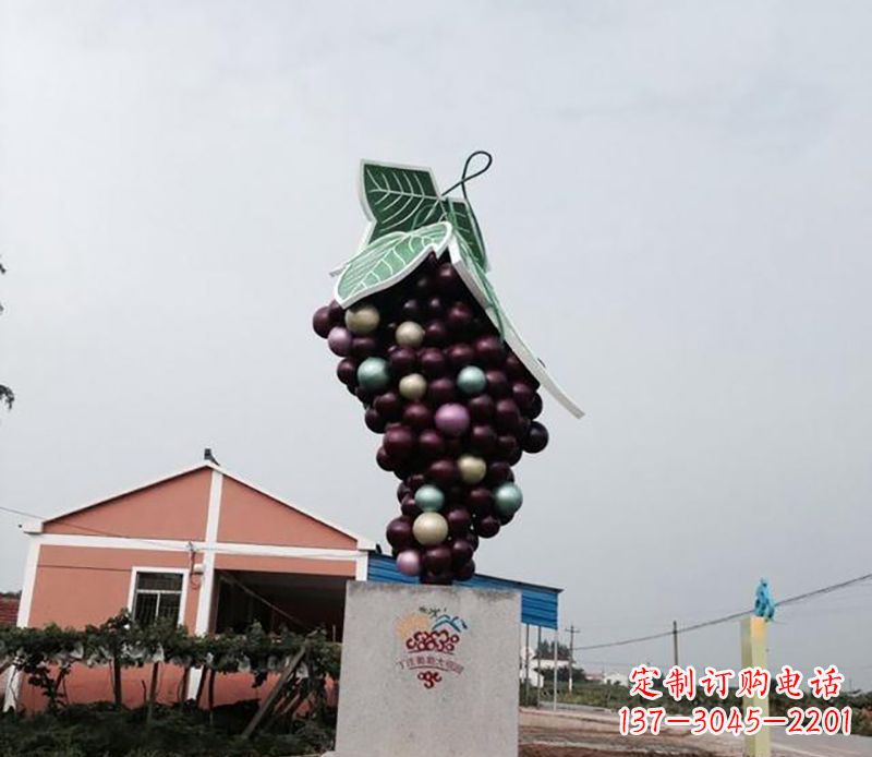 温州不锈钢葡萄雕塑