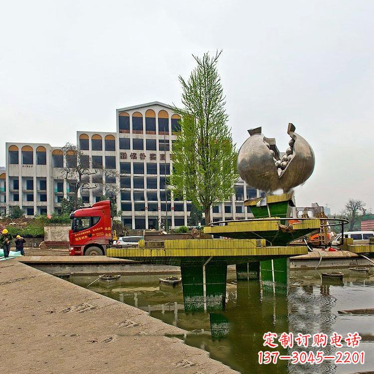 温州不锈钢石榴景观雕塑美丽的艺术之旅