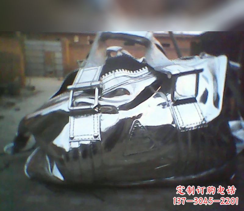 温州不锈钢手提包雕塑 (2)