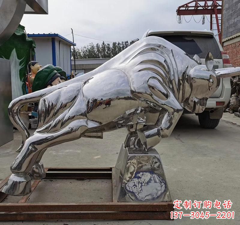 温州不锈钢拓荒牛雕塑象征勇敢和拼搏