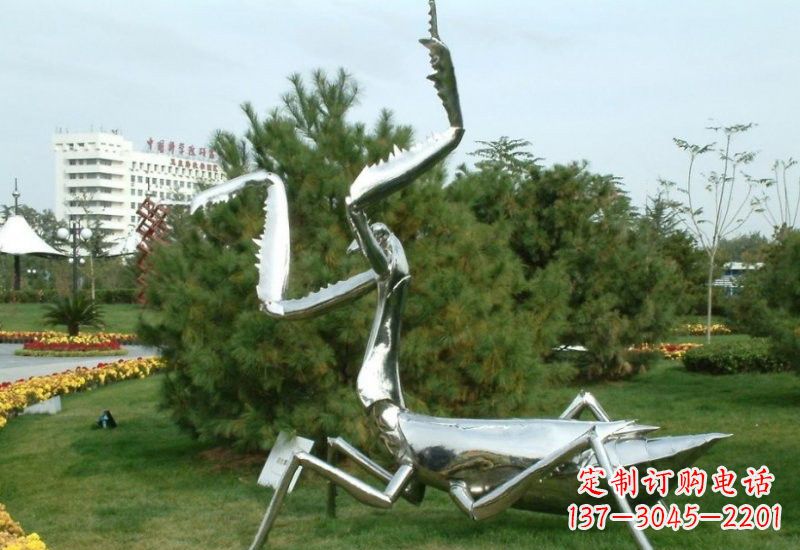 温州不锈钢螳螂雕塑2