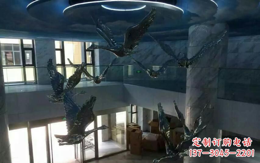 温州不锈钢天鹅室内景观雕塑