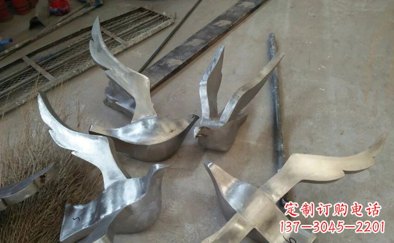 温州精美的不锈钢小型鸽子雕塑