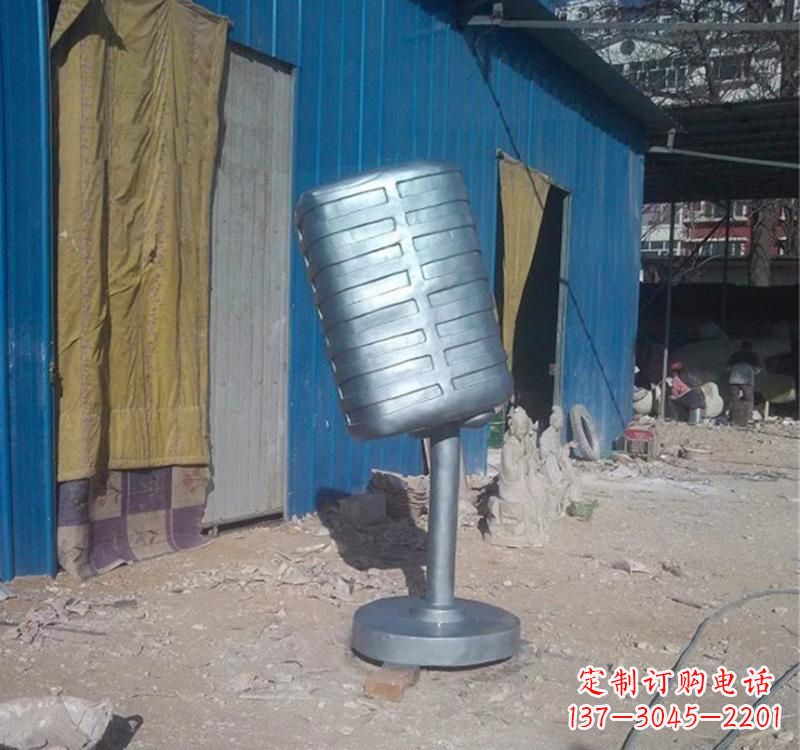 温州不锈钢艺术话筒雕塑——传承精神文化