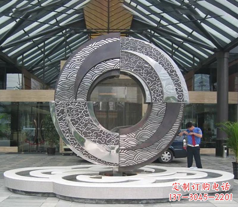 温州不锈钢圆环雕塑,点缀酒店空间