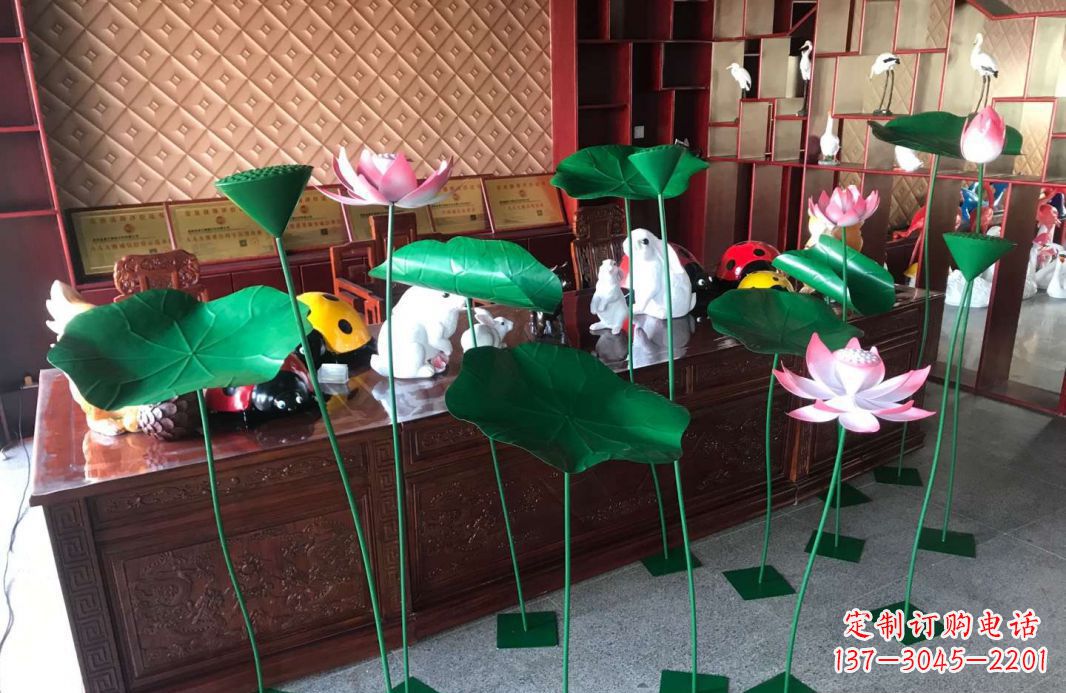 温州精美不锈钢荷叶雕塑