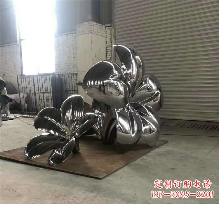 温州不锈钢植物镜面荷花雕塑——艺术的精美结晶