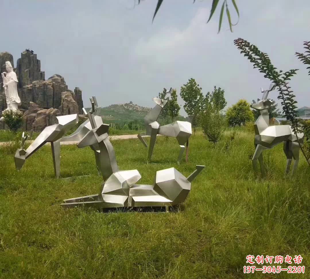温州不锈钢锻造的小鹿雕塑