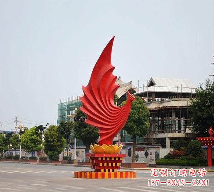 温州凤凰雕塑为城市街边增添美丽