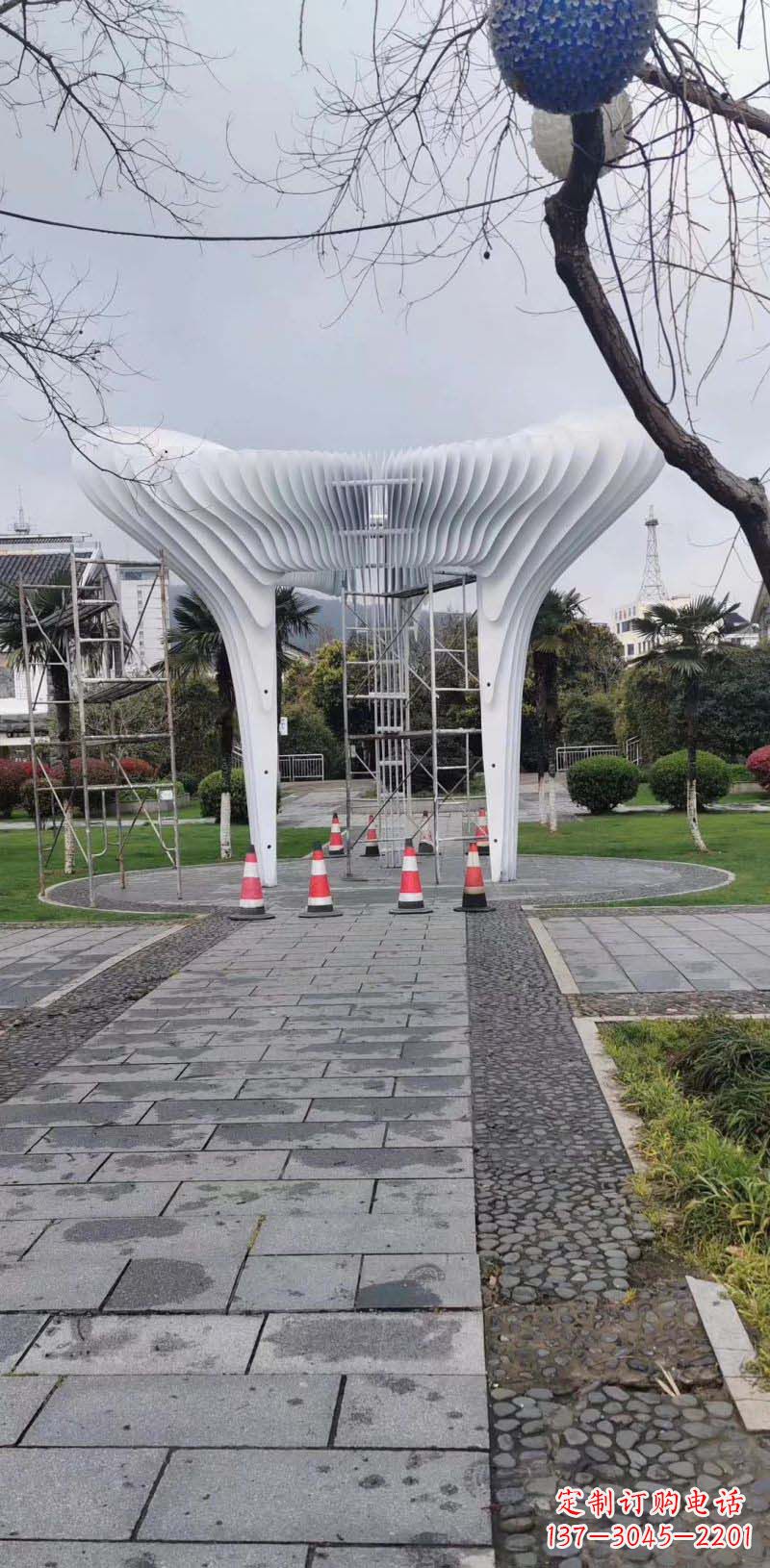 温州抽象拱门不锈钢雕塑