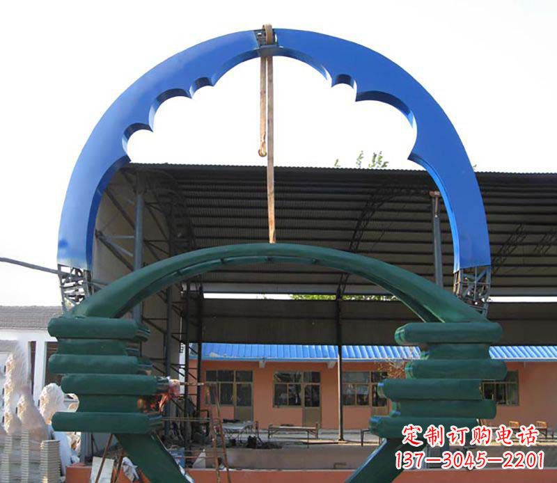 温州抽象圆环不锈钢路边雕塑