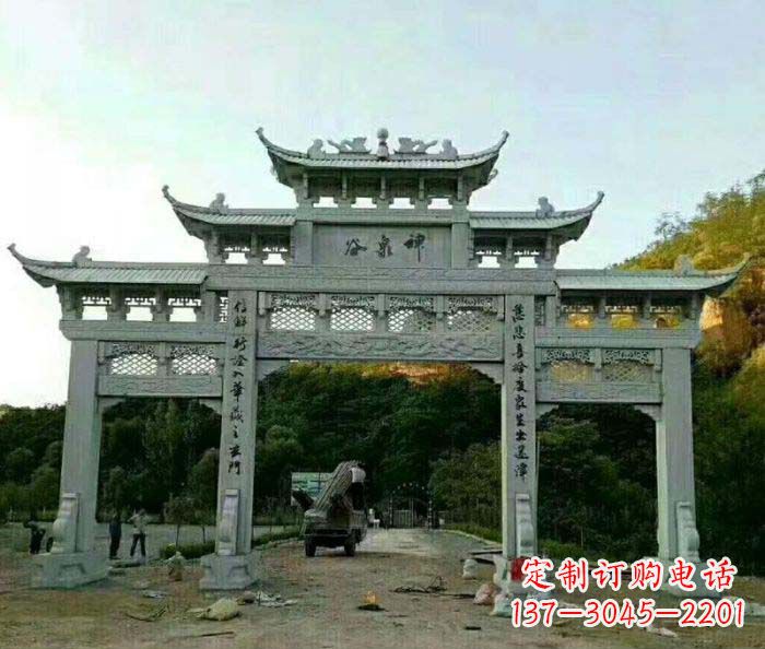 温州村口石雕牌楼千百年文化瑰宝