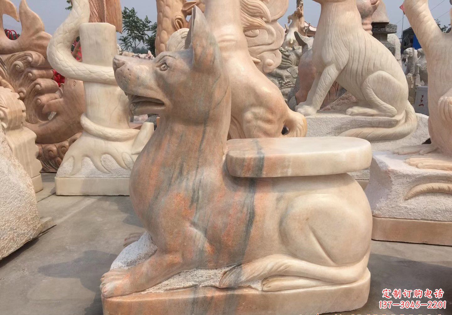 温州大理石十二生肖座椅雕塑