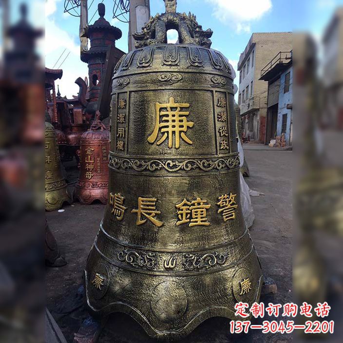 温州特色大型铜钟雕塑