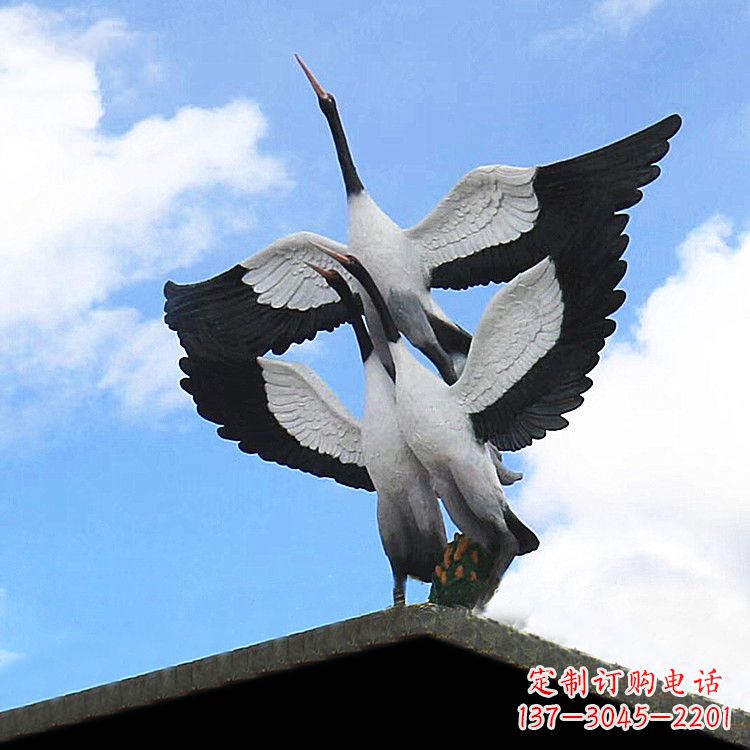 温州大型仿真仙鹤玻璃钢景观动物雕塑