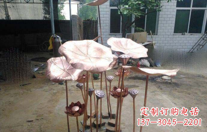 温州锻铜荷花荷叶莲蓬雕塑