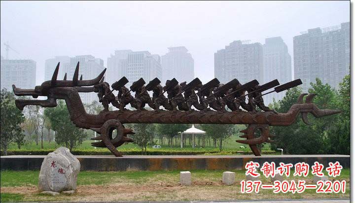 温州锻铜赛龙舟雕塑