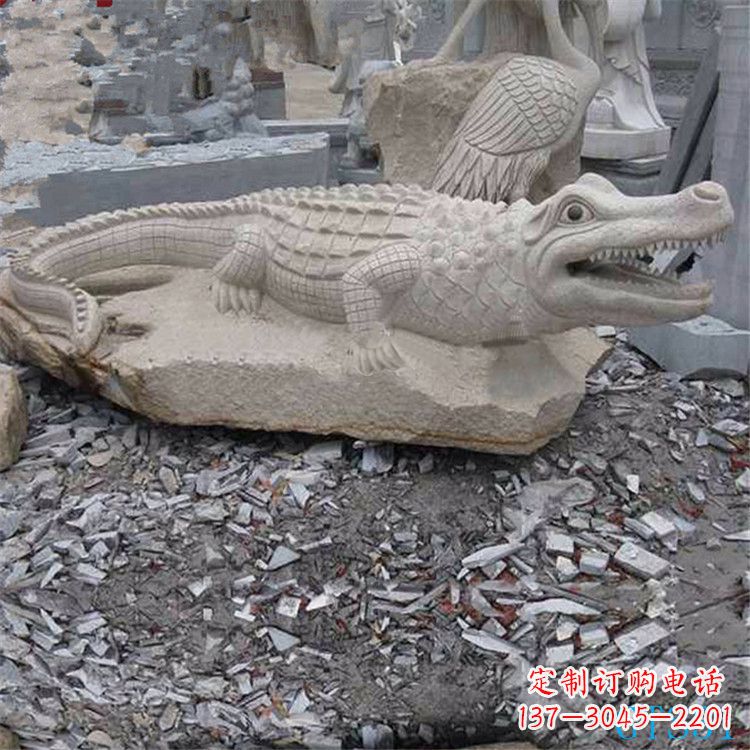 温州鳄鱼黄沙岩动物石雕精致装饰您的家