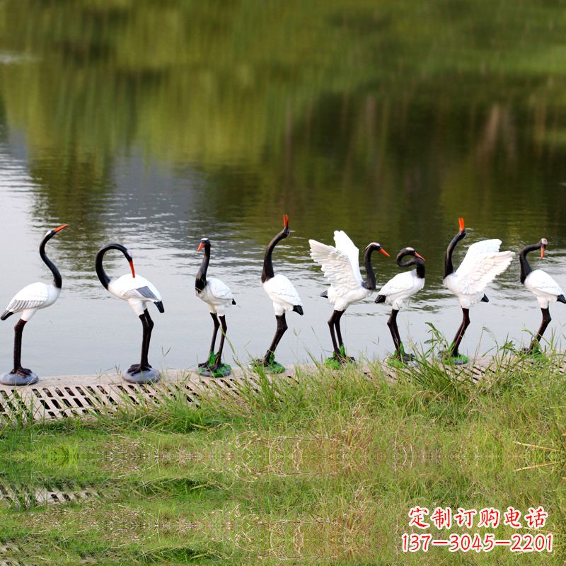 温州玻璃钢动物水池雕塑