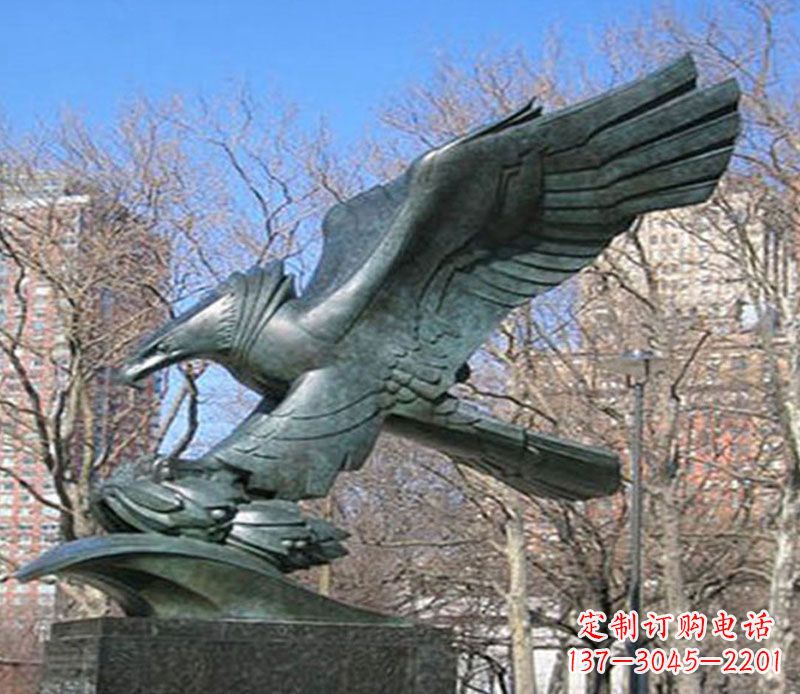 温州飞鹰石雕动物景观雕塑