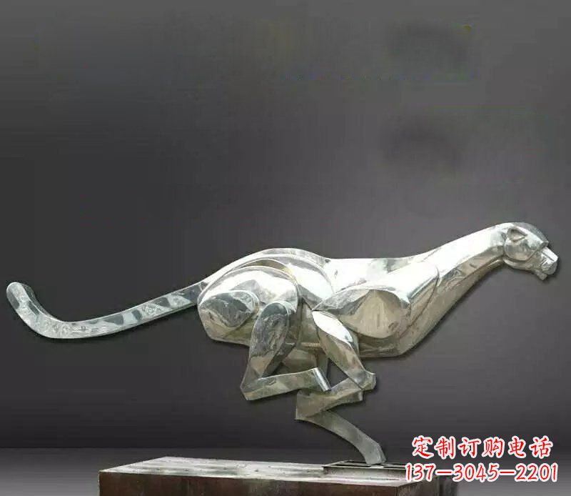 温州公园不锈钢奔跑的豹子动物雕塑
