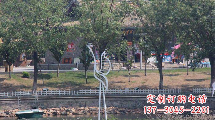 温州融合瑞雪灵羽,灵灯晶莹不锈钢仙鹤雕塑
