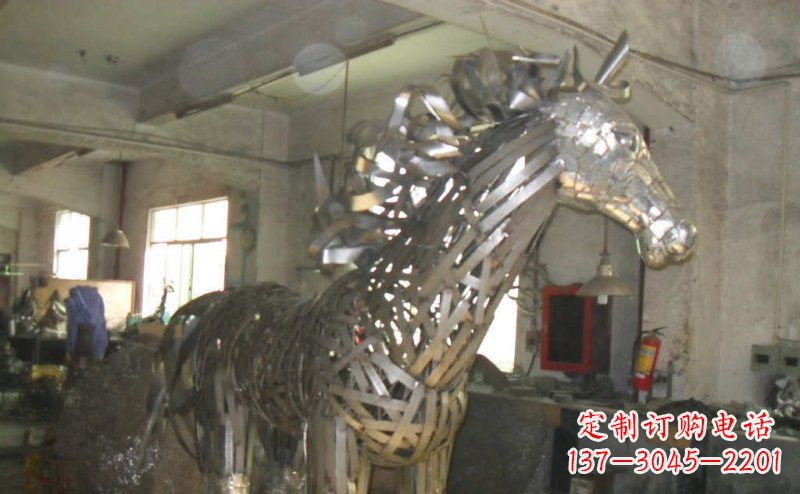 温州不锈钢抽象马动物雕塑