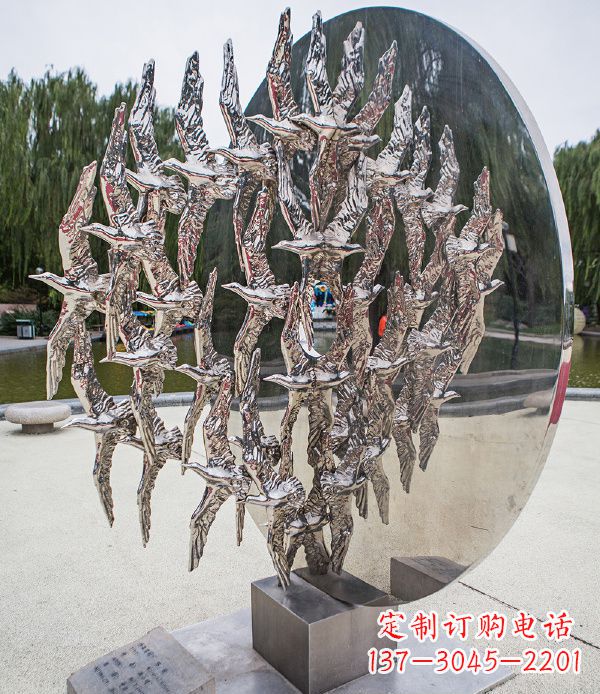 温州公园不锈钢动物鸽子雕塑