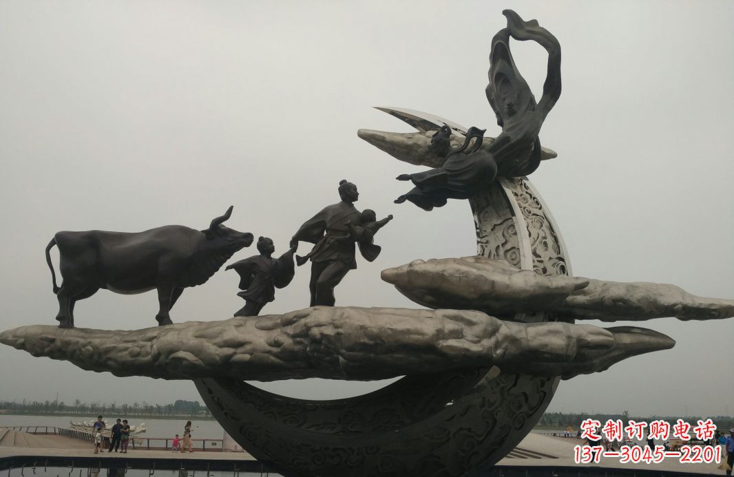温州公园不锈钢牛郎织女景观雕塑