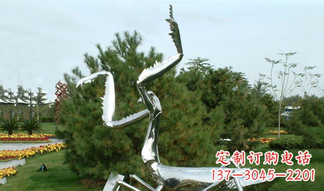 温州公园不锈钢螳螂雕塑