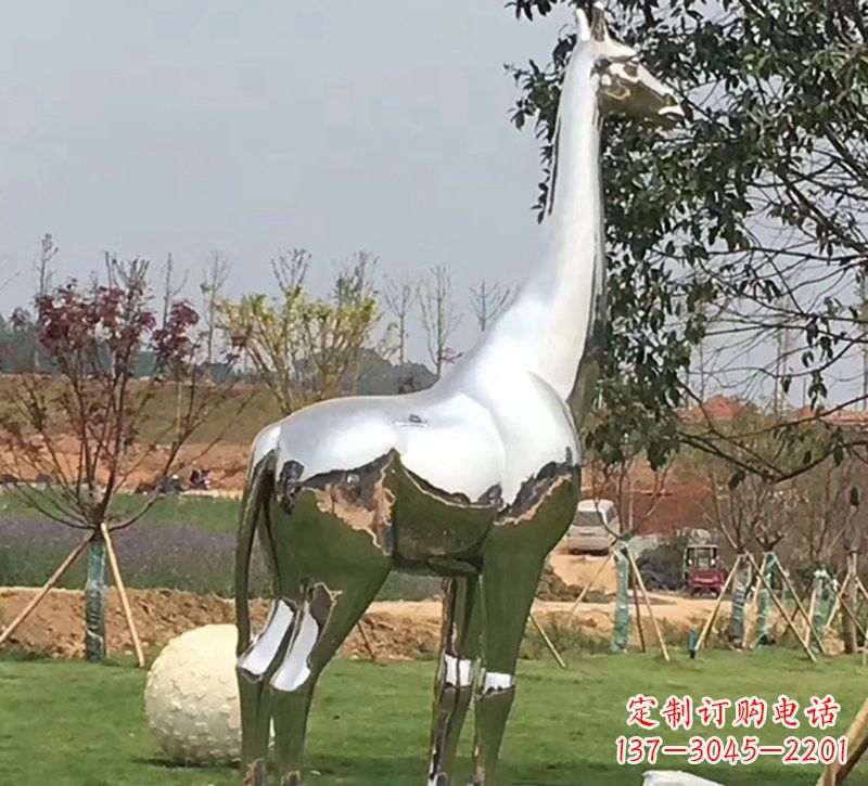 温州公园不锈钢长颈鹿雕塑