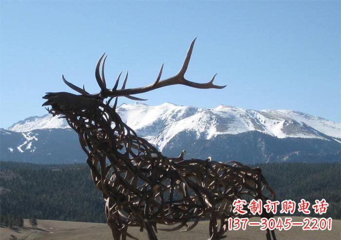 温州公园抽象鹿动物铜雕