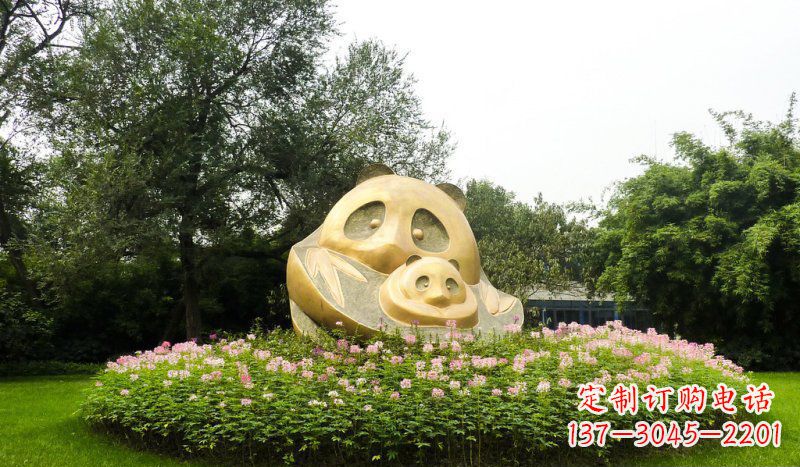 温州熊猫雕塑 － 令公园增添无限活力