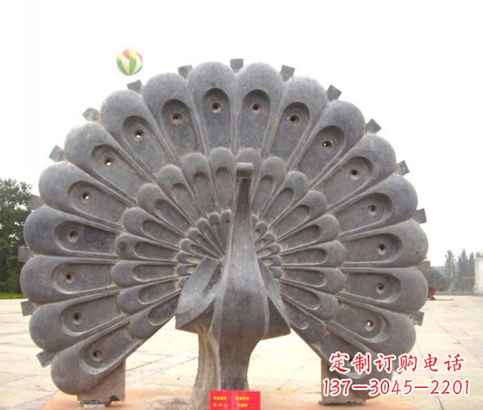 温州公园动物孔雀开屏石雕