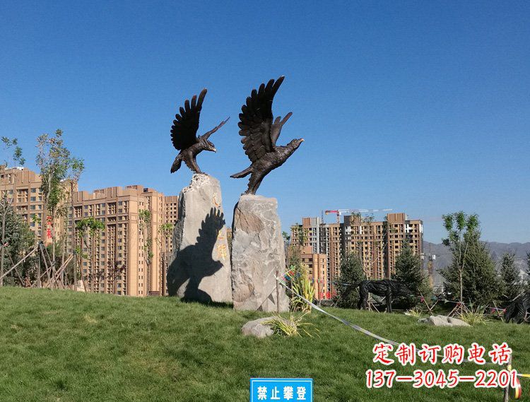 温州公园动物老鹰铜雕