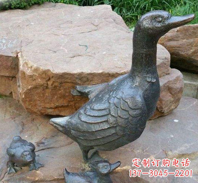 温州动物雕塑——精致铜质鸭子雕塑