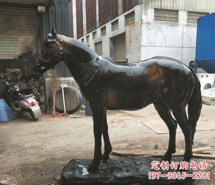 温州玻璃钢仿铜雕塑栩栩如生的飞奔骏马