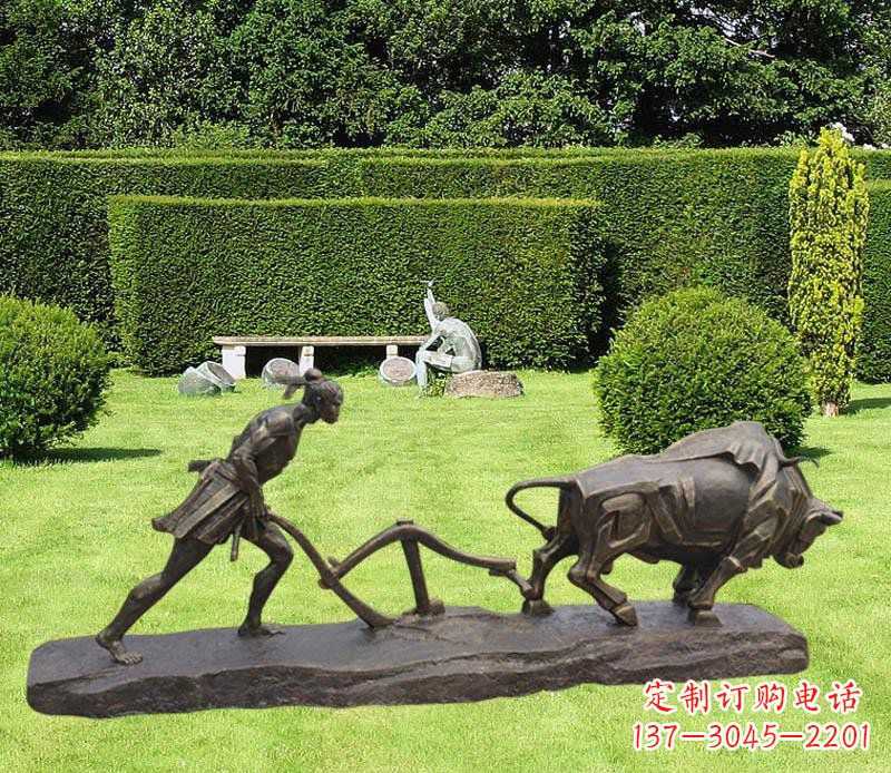 温州古典风格牛雕塑,新时代艺术装点