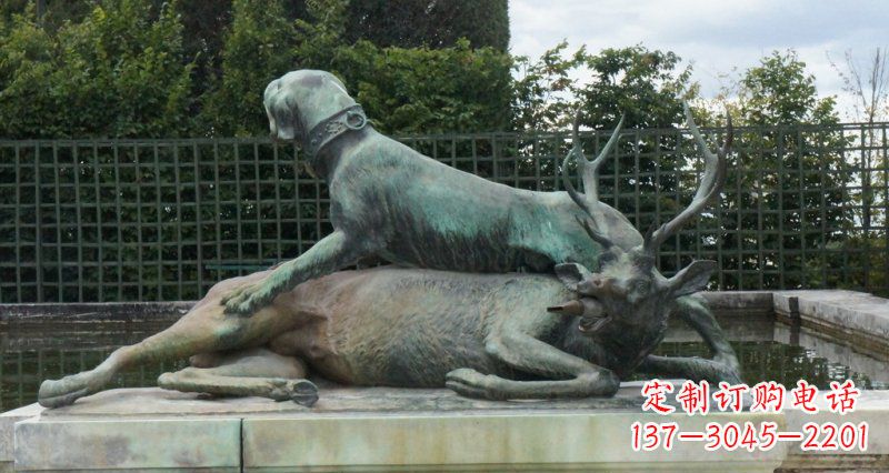 温州公园梅花鹿和狗动物景观铜雕