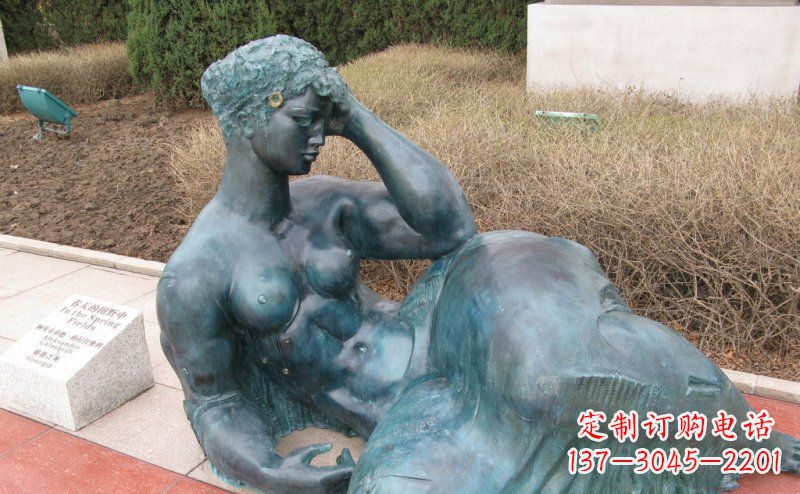 温州公园西方女人人物铜雕_2
