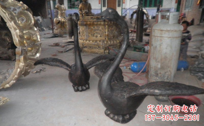 温州汇聚灵性的仙鹤塑像