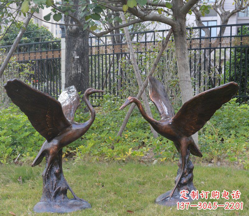 温州公园仙鹤景观玻璃钢仿铜摆件