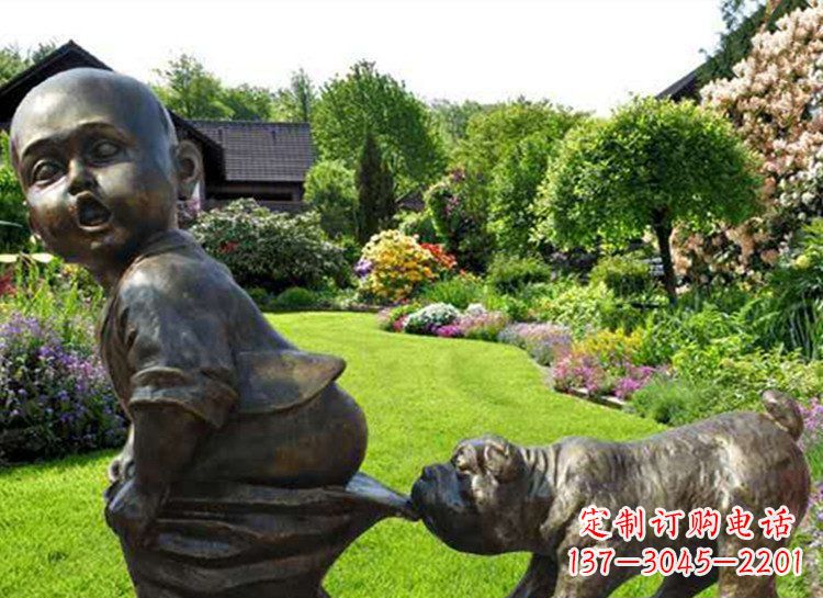 温州小孩咬小狗大雕塑