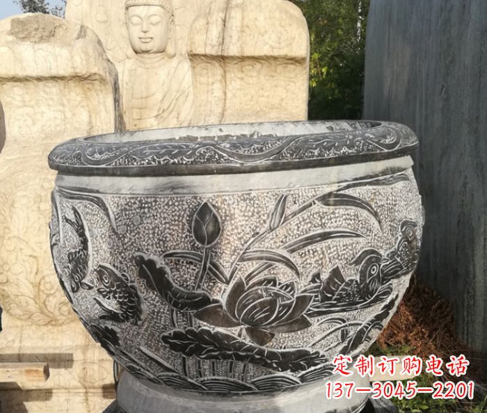 温州公园鸳鸯荷花浮雕石水缸